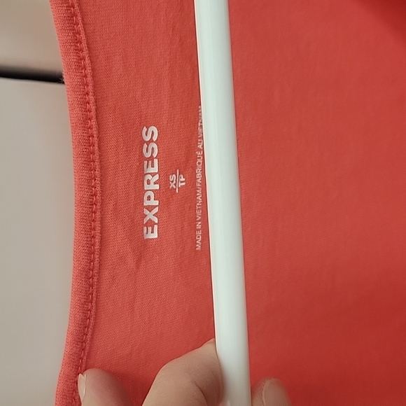 Express Ruffle Tank Top - Picture 3 of 4